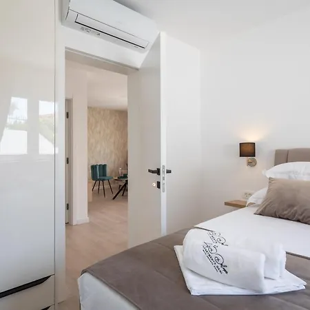 A&D Deluxe Apartments Dani With Swimming Pool Promajna Room photo