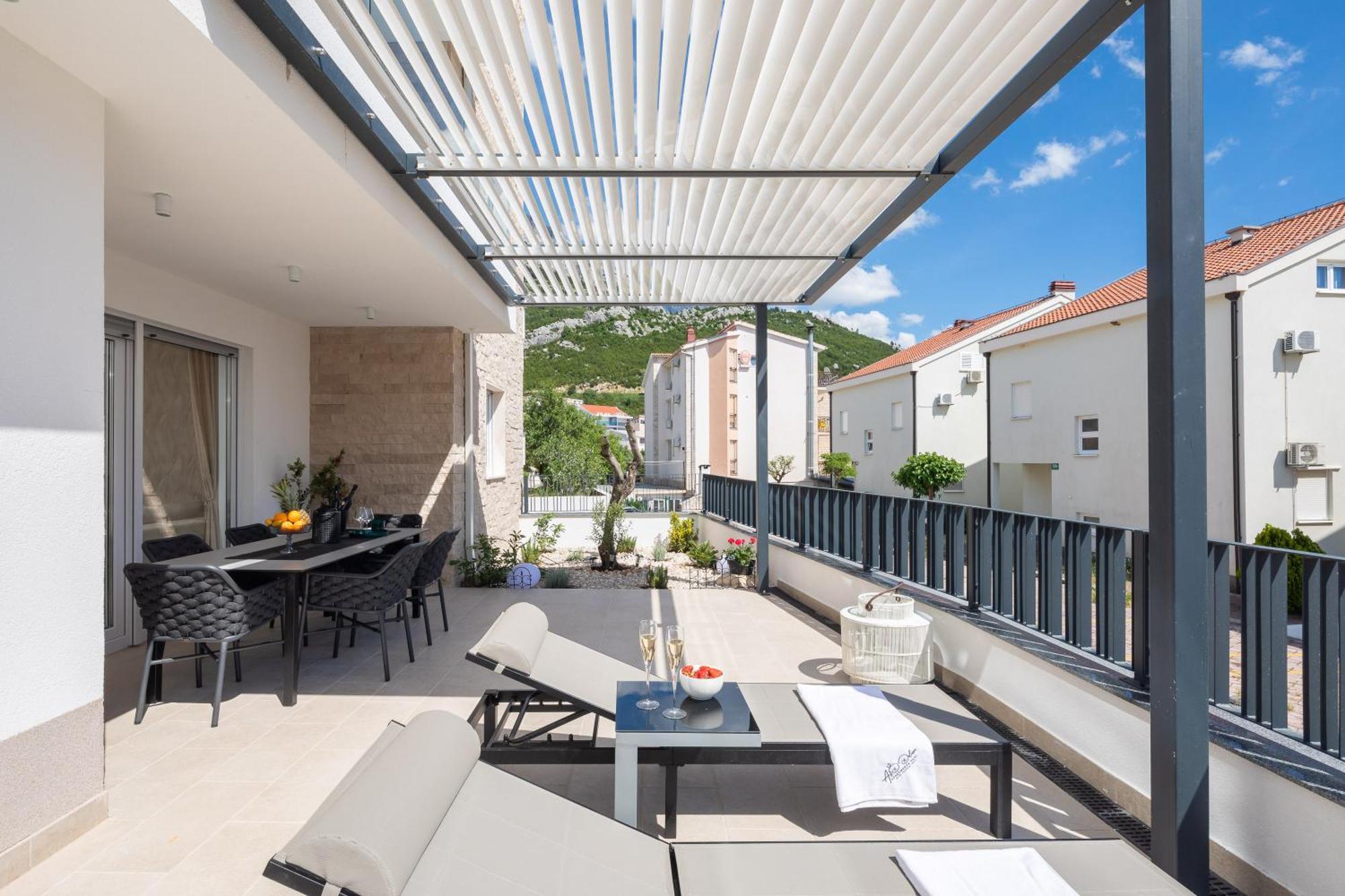 A&d Deluxe Dani With Swimming Pool Apartment *